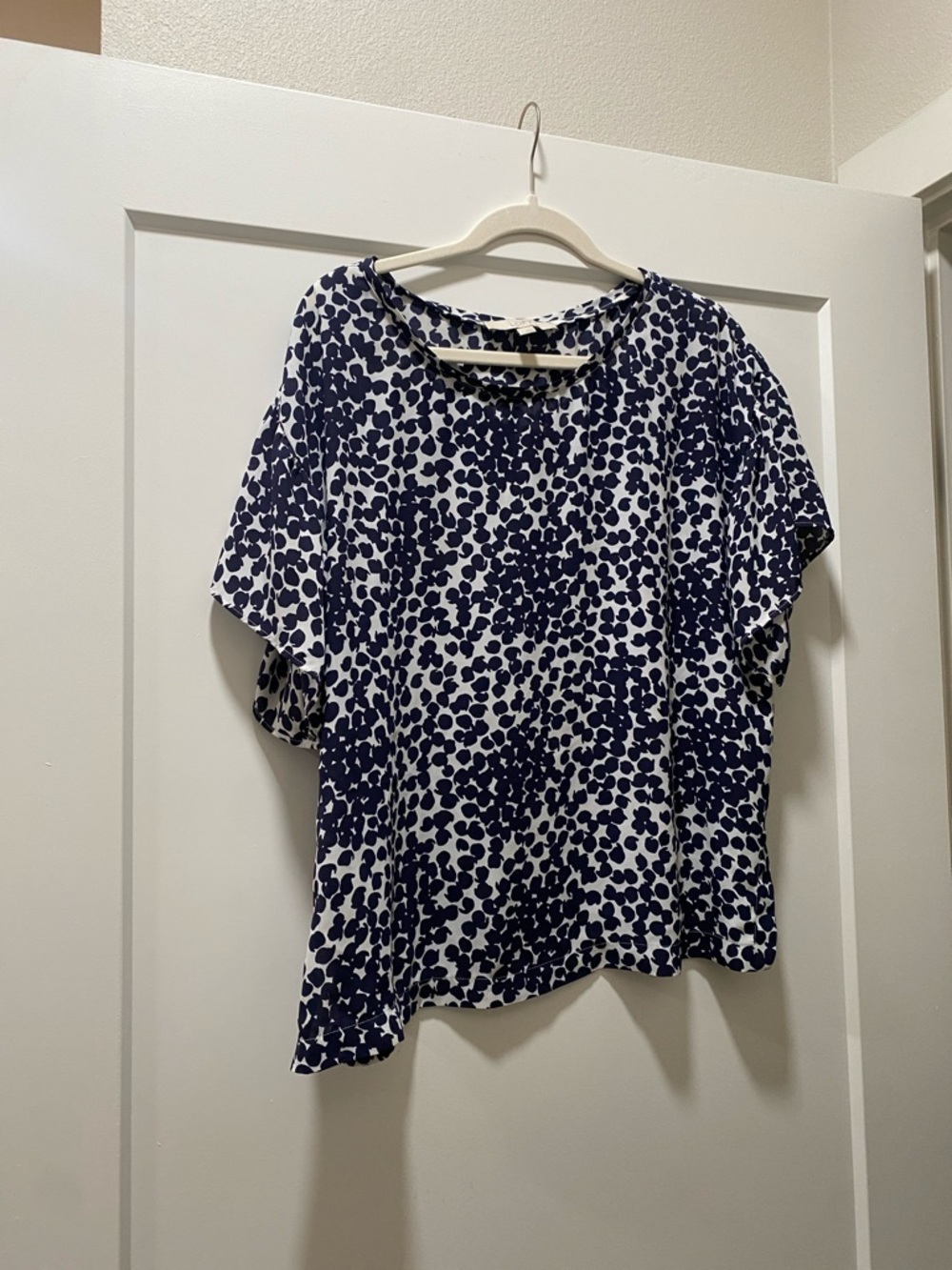 LOFT Navy and White Dot-Print Short Sleeve Blouse